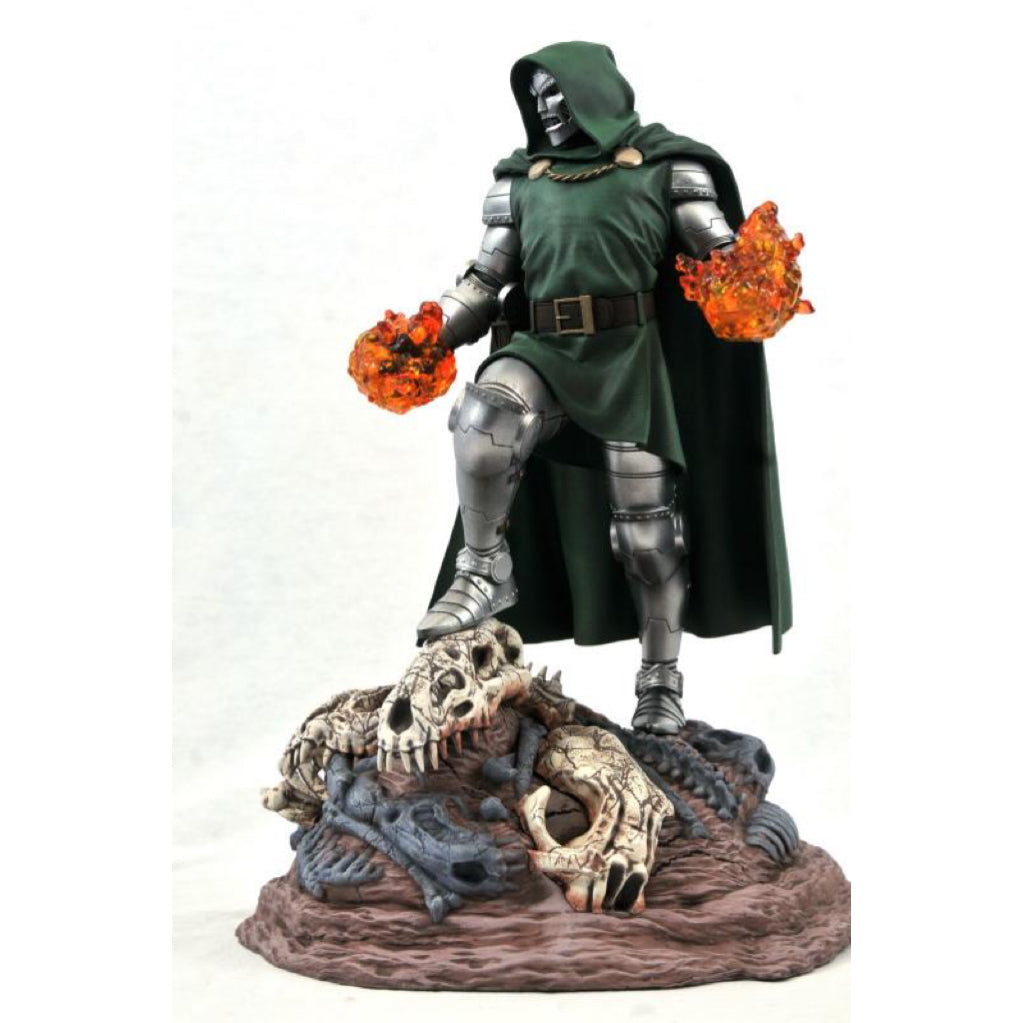 Diamond Select Toys Marvel Gallery Doctor Doom PVC Statue