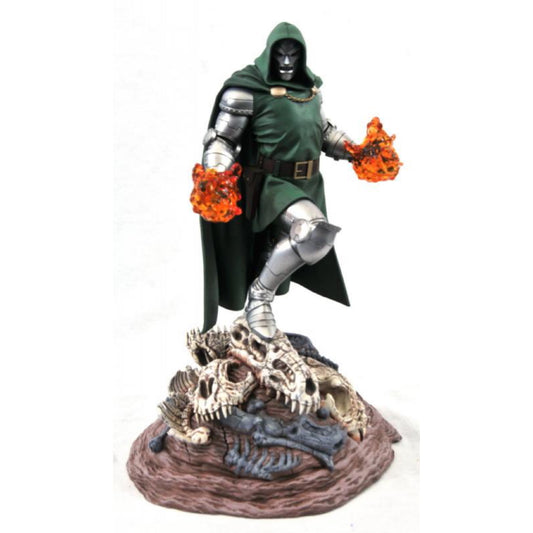 Diamond Select Toys Marvel Gallery Doctor Doom PVC Statue
