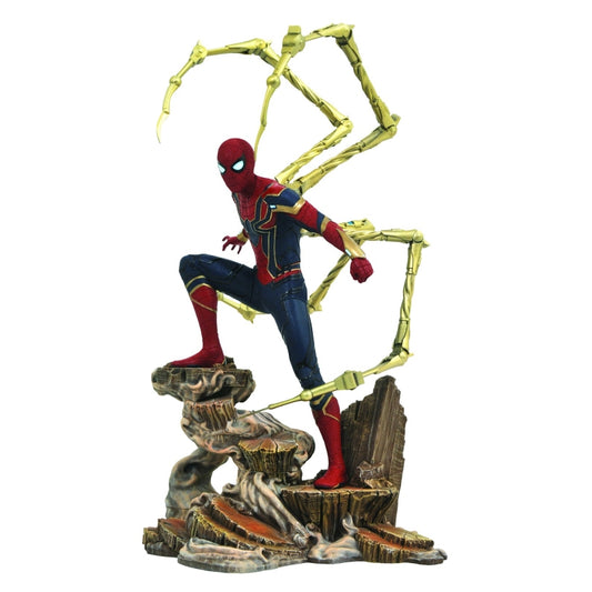 Diamond Select Toys Marvel Iron Spider-Man Avengers 3 Gallery PVC Figure