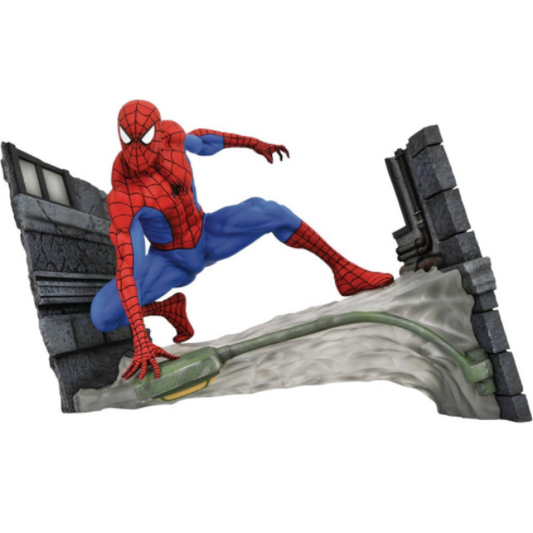 Diamond Select Toys Marvel Spider-Man Comic Gallery PVC Figure