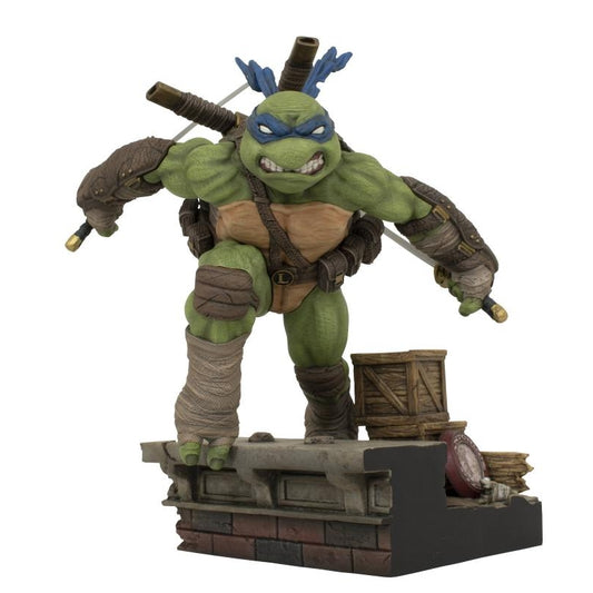Diamond Select Toys Teenage Mutant Ninja Turtles Leonardo Gallery PVC Statue