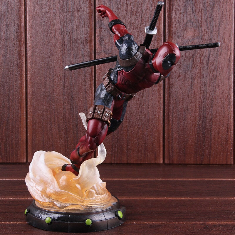 Diamond Select Toys Marvel Comics Deadpool Gallery PVC Diorama Statue