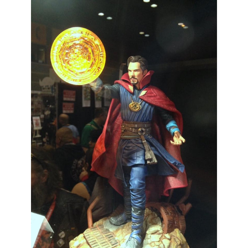 Diamond Select Toys Marvel Doctor Strange Avengers 3 Gallery PVC Figure