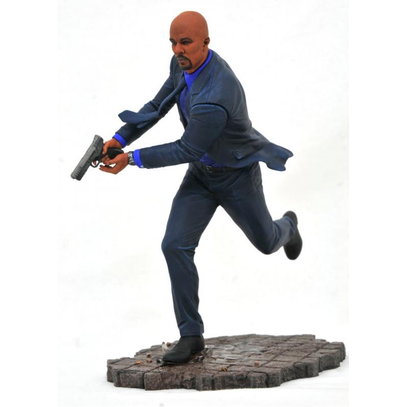 Diamond Select Toys John Wick 2 Cassian Gallery PVC Statue