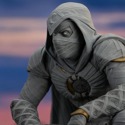 Diamond Select Toys Marvel Gallery Moon Knight PVC Diorama Statue