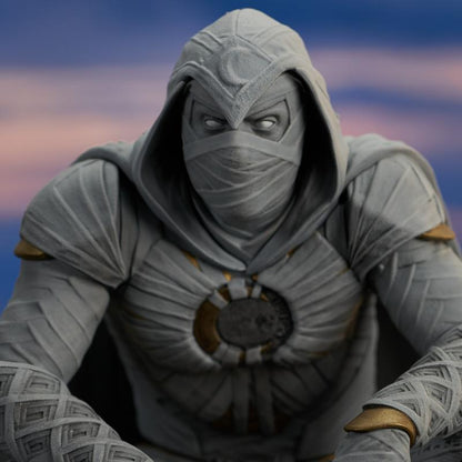 Diamond Select Toys Marvel Gallery Moon Knight PVC Diorama Statue