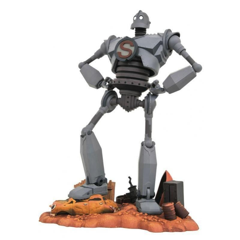 Diamond Select Toys Iron Giant Superman Gallery PVC Statue