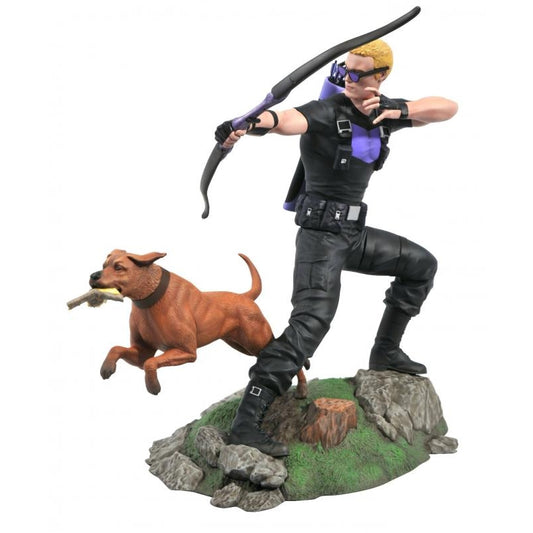 Diamond Select Toys Marvel Hawkeye Gallery 9'' PVC Figure