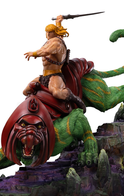 Iron Studios Masters of the Universe He-Man and Battle Cat Deluxe Art Scale 1/10 Statue