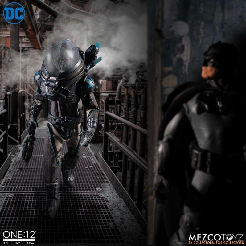 Mezco DC Comics Mr. Freeze ONE:12 Collective Action Figure