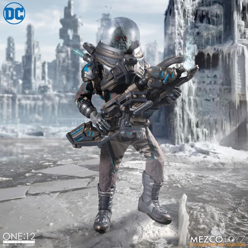 Mezco DC Comics Mr. Freeze ONE:12 Collective Action Figure