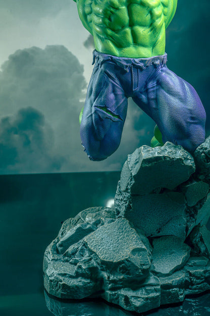 Diamond Select Toys Marvel Hulk Comic Premier Collection Statue