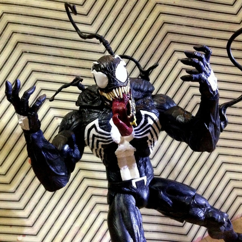 Diamond Select Toys Marvel Venom Select Action Figure