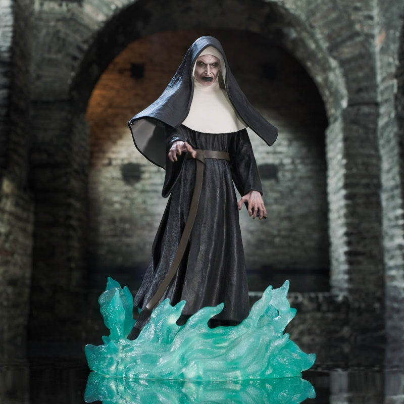 Diamond Select Toys The Nun Gallery 9'' PVC Figure