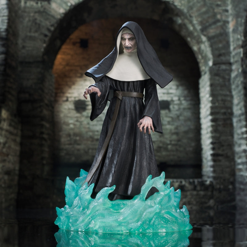 Diamond Select Toys The Nun Gallery 9'' PVC Figure