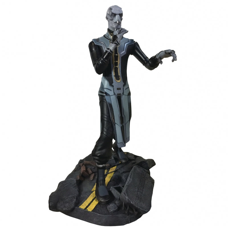 Diamond Select Toys Marvel Ebony Maw Avengers 3 Gallery PVC Figure