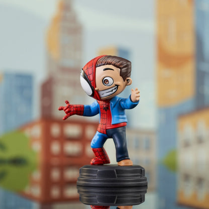 Diamond Select Toys Marvel Peter Parker Animated Statue