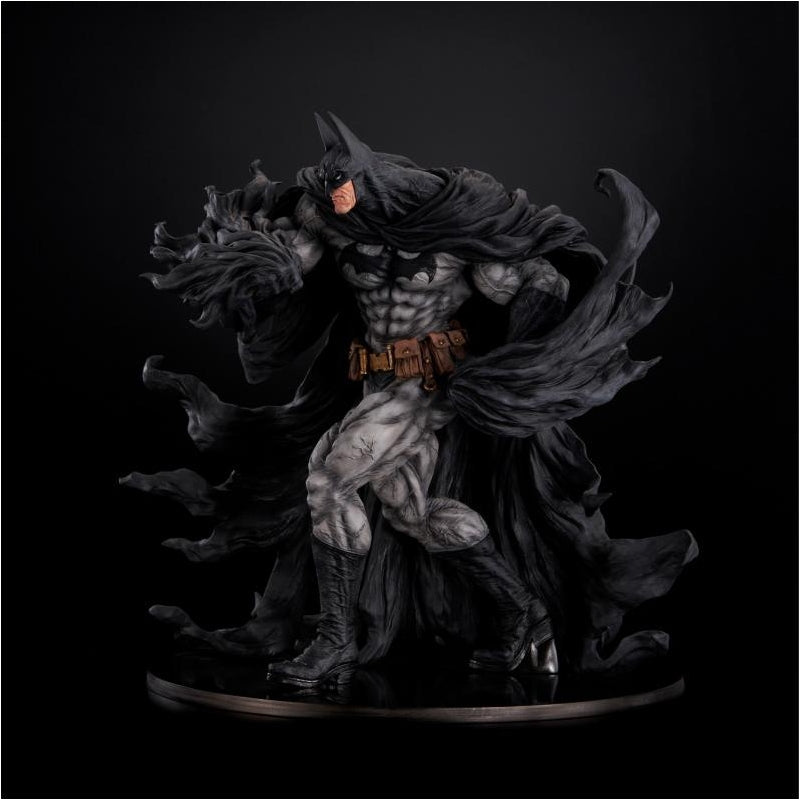 Union Creative DC Batman Hard Black Ver. SOFBINAL 14'' Vinyl Figure