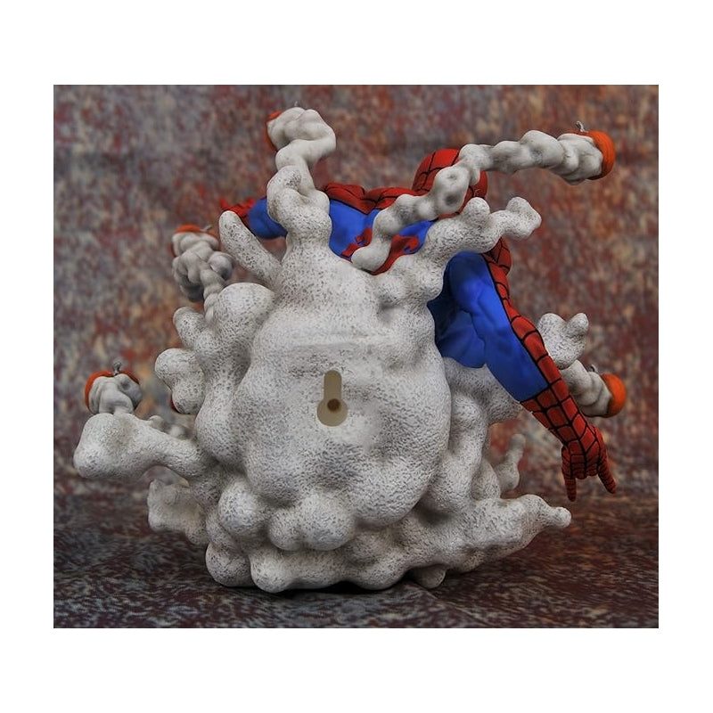 Diamond Select Toys Marvel Spider-Man Pumpkin Bomb Comic Gallery PVC Statue