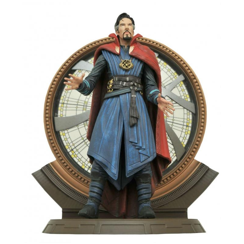 Diamond Select Toys Marvel Dr. Strange Movie Version 2 Action Figure