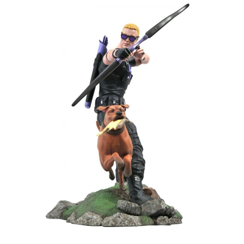 Diamond Select Toys Marvel Hawkeye Gallery 9'' PVC Figure