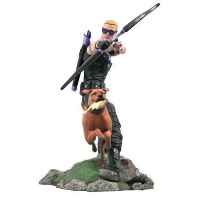 Diamond Select Toys Marvel Hawkeye Gallery 9'' PVC Figure